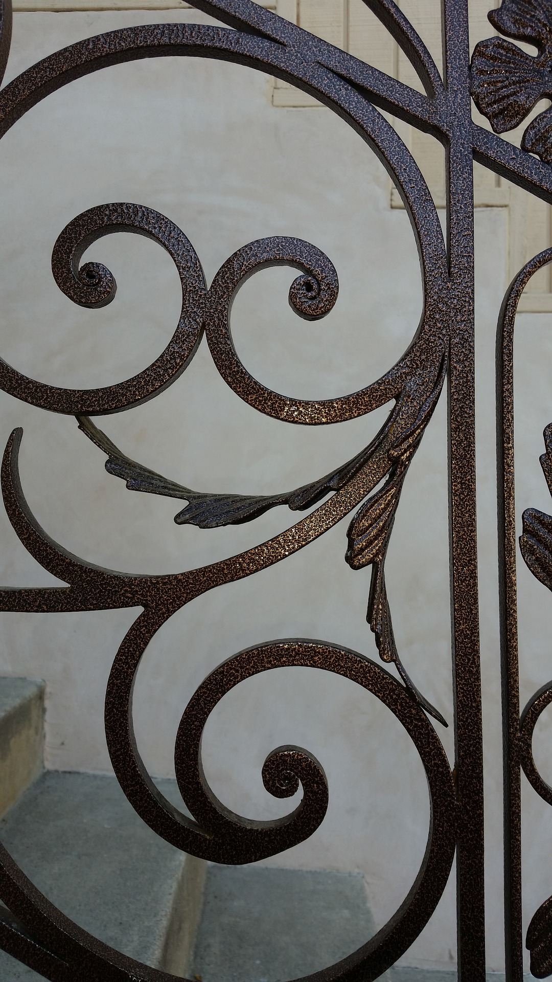 metal gate